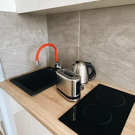 New Stylish & Modern Studio Apart - With Sea View Pula