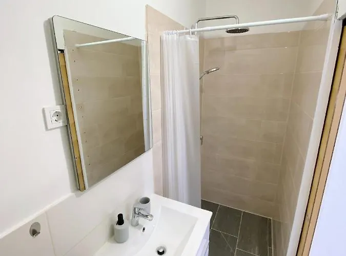 New Stylish & Modern Studio Apart - With Sea View Apartman Pula