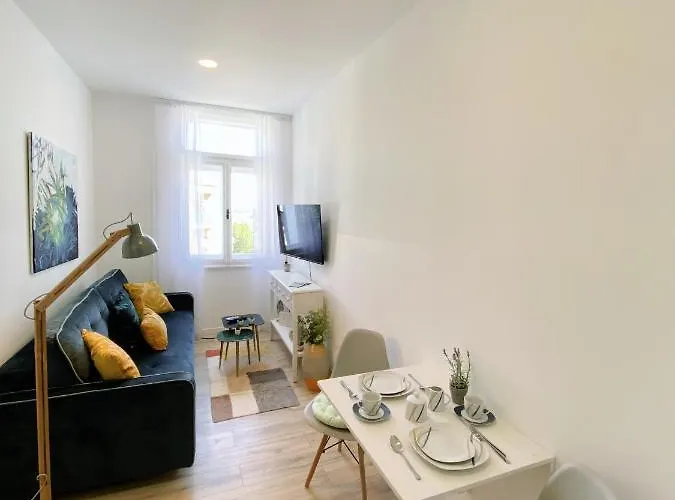 New Stylish & Modern Studio Apart - With Sea View * Pula