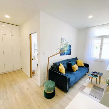Apartment New Stylish & Modern Studio Apart - With Sea View Pula