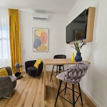 Apartment New Stylish & Modern Studio Apart - With Sea View Pula