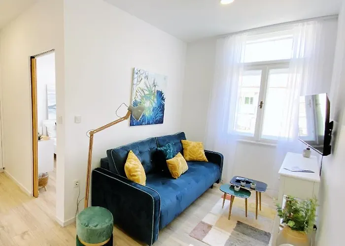 New Stylish & Modern Studio Apart - With Sea View Daire Pula